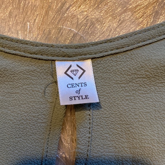 Cents of Style Green Peplum Blouse size Medium - Picture 2 of 6